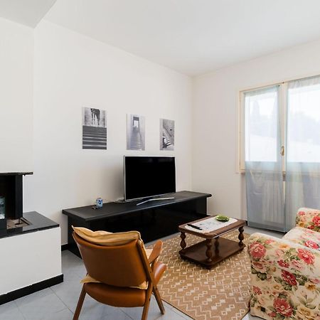 Intera Casa Ad Uso Esclusivo Con 3 Camere 2 Bagni Giardino Wifi Parcheggio Lavatrice Microonde Barbecue Macchina Caffe Tuglie Zewnętrze zdjęcie
